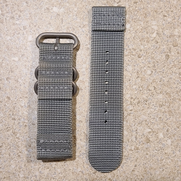 Gray Canvas Military-Style Watch Strap 24mm - Picture 2 of 2